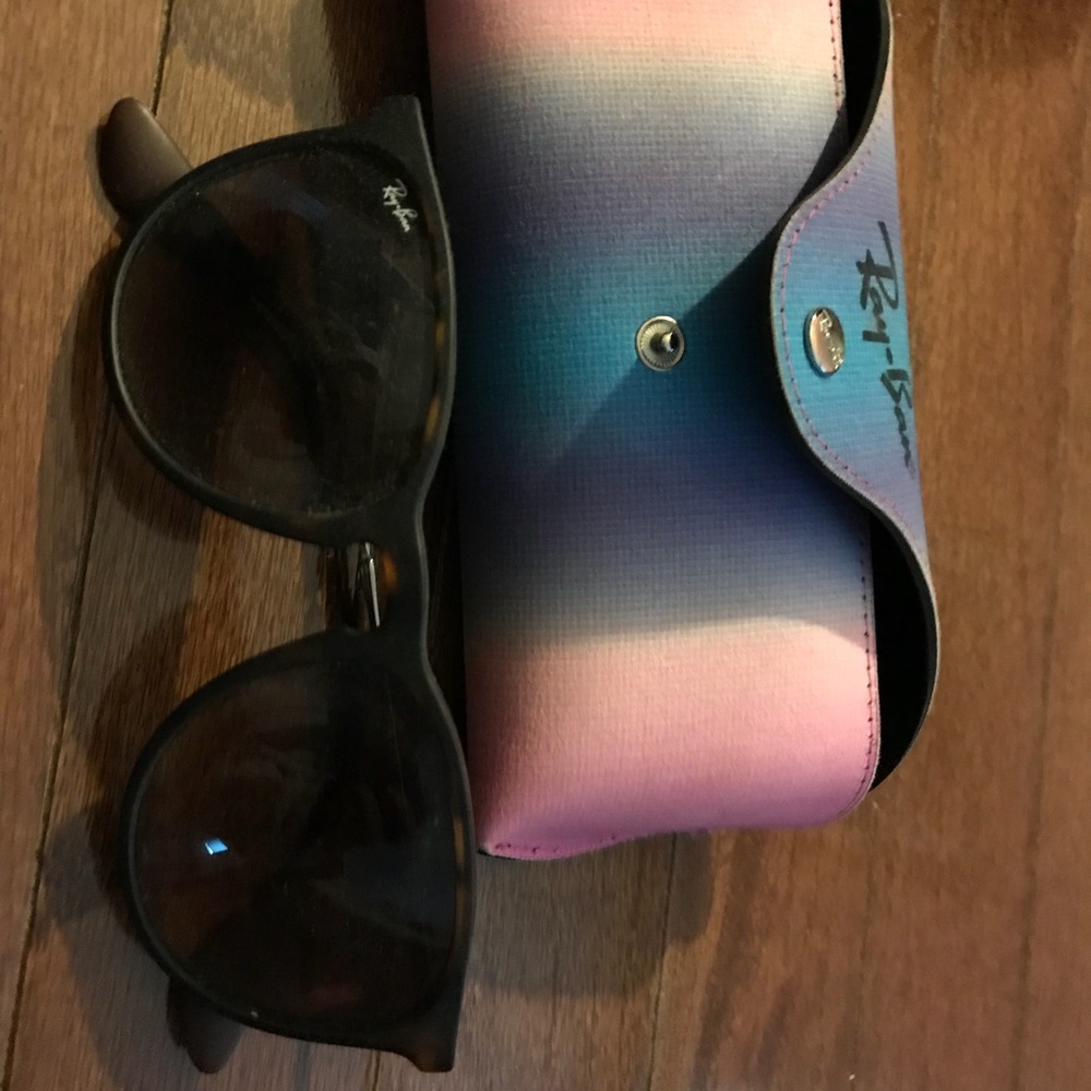 Erika Ray Bans